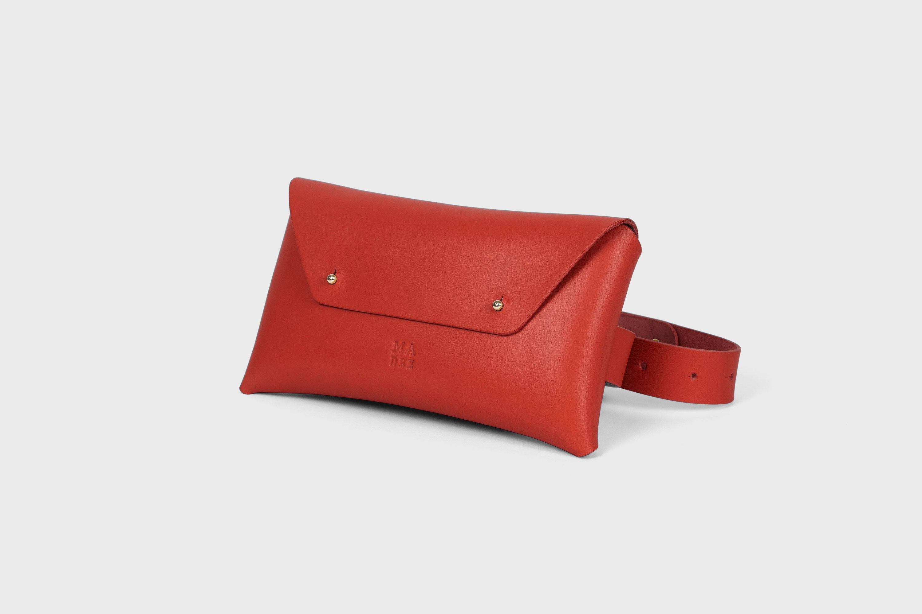 Belt Bag Leather Red Color Fanny Pack Waist bag Kit Bag Vegetable Tanned Leather Full Grain Premium Quality Modern Minimalist Design Atelier Madre Manuel Dreesmann Barcelona Spain