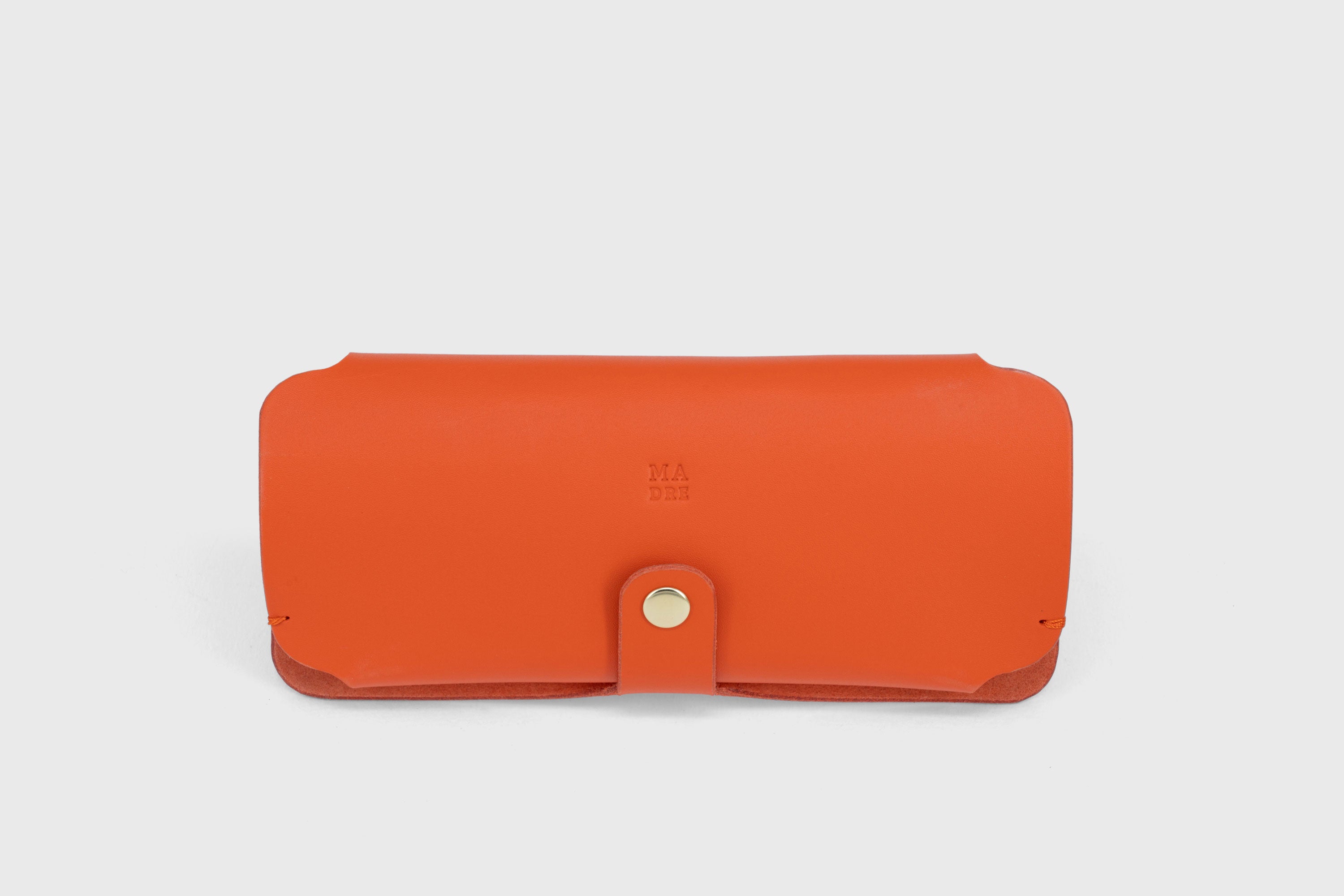 Glasses and Sunglasses Case Sleeve Orange Leather Minimalistic Design Premium Quality Vegetable Tanned Leather Atelier Madre Manuel Dreesmann Barcelona Spain