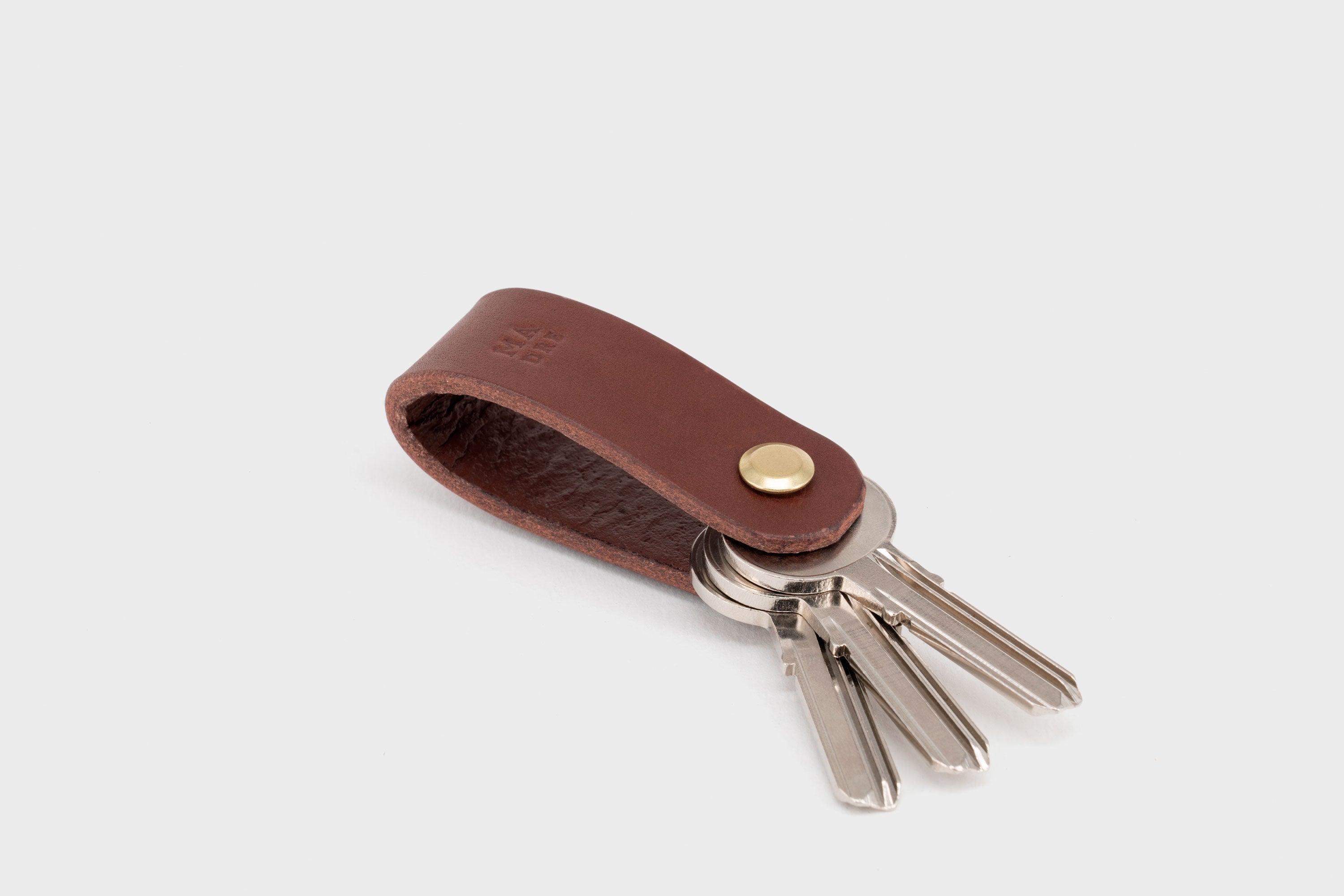 Key Ring Holder Case Dark Brown Leather Minimalist Design Premium Quality Atelier Madre Manuel Dreesmann Barcelona Spain